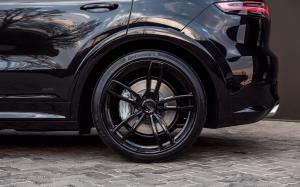 Porsche Cayenne Turbo by RACE! 2018 года 